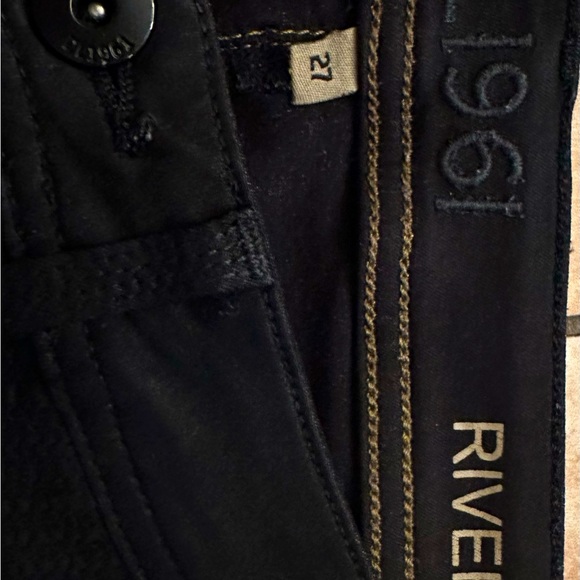 Gently worn DL1961 black low rise straight jeans - Picture 4 of 4